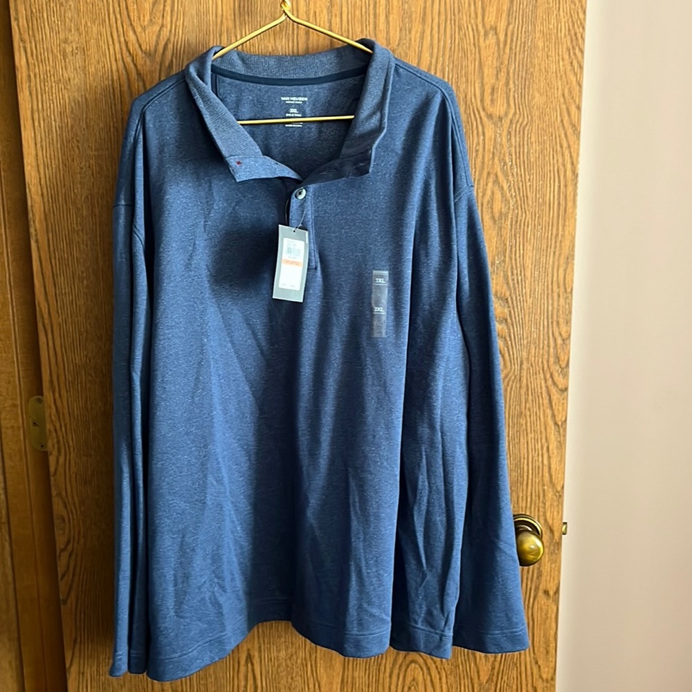 NWT Mens button pullover.